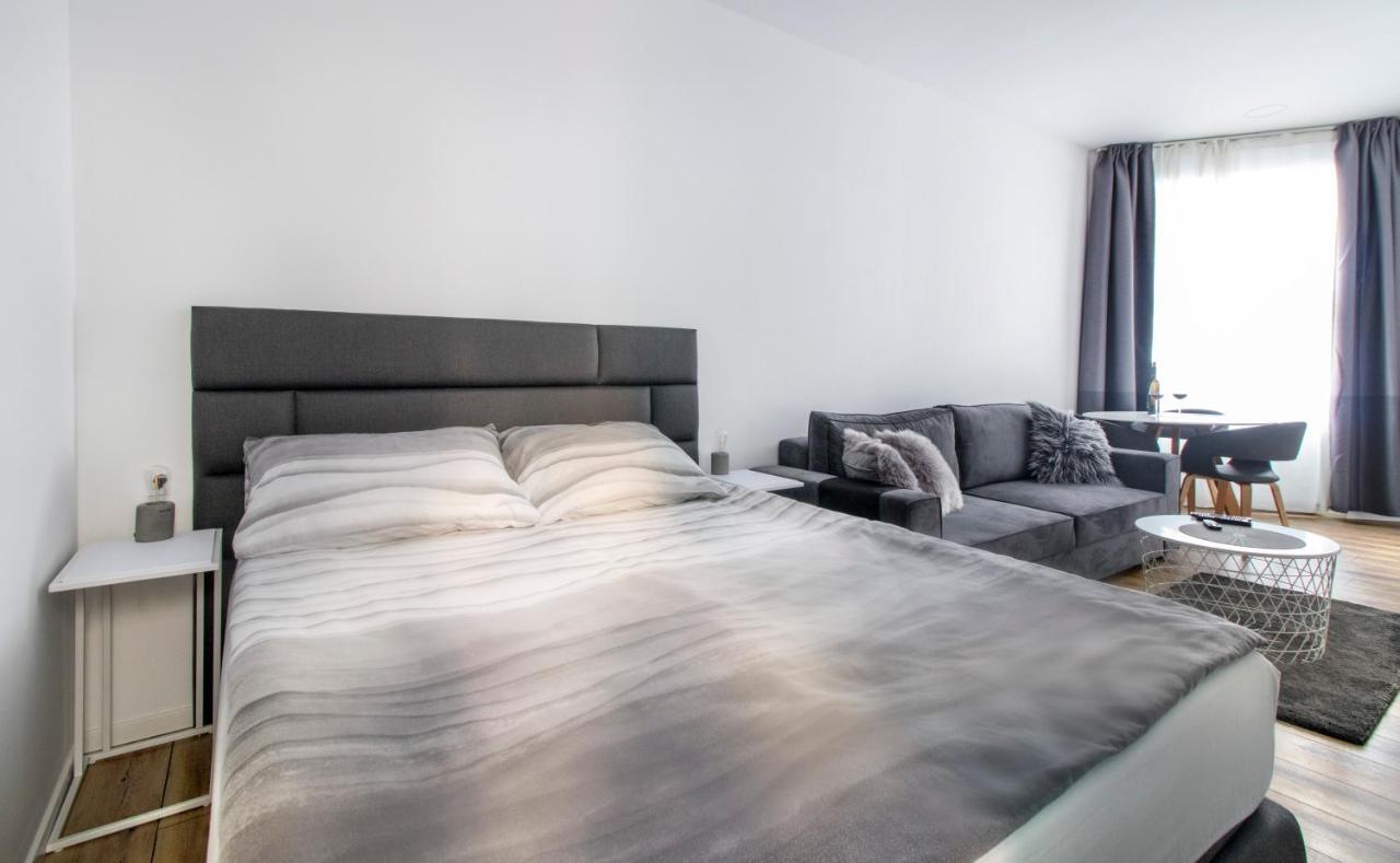 Main Square Modern Apartments Zagreb Bagian luar foto